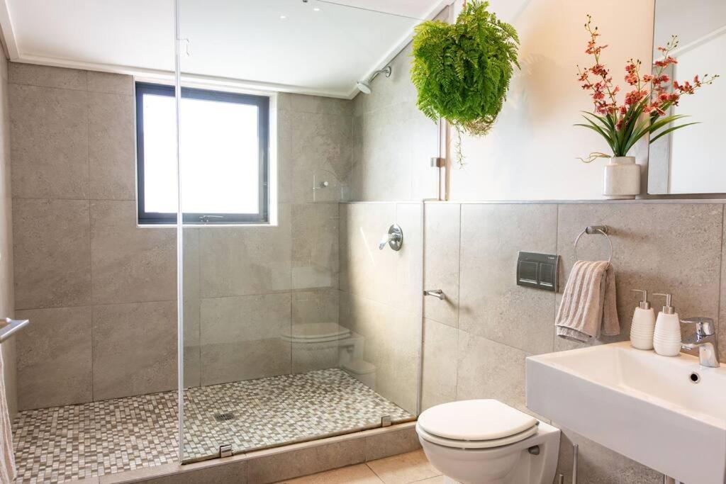 Hermanus Waterfront, Sea View Apartment With Balcony Екстериор снимка