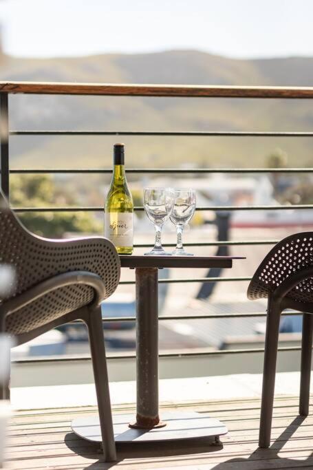 Hermanus Waterfront, Sea View Apartment With Balcony Екстериор снимка